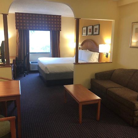 Holiday Inn Express And Suites Fort Lauderdale Airport West By Ihg Дейви Екстериор снимка